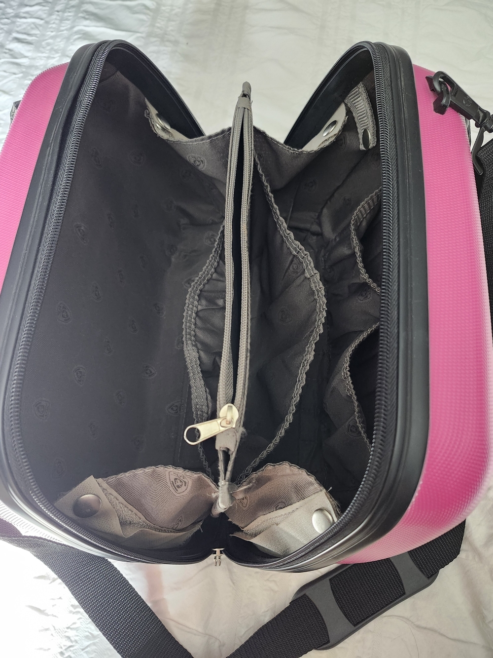 Pink Hard-Shell Carry Handbag - Picture 4 of 9